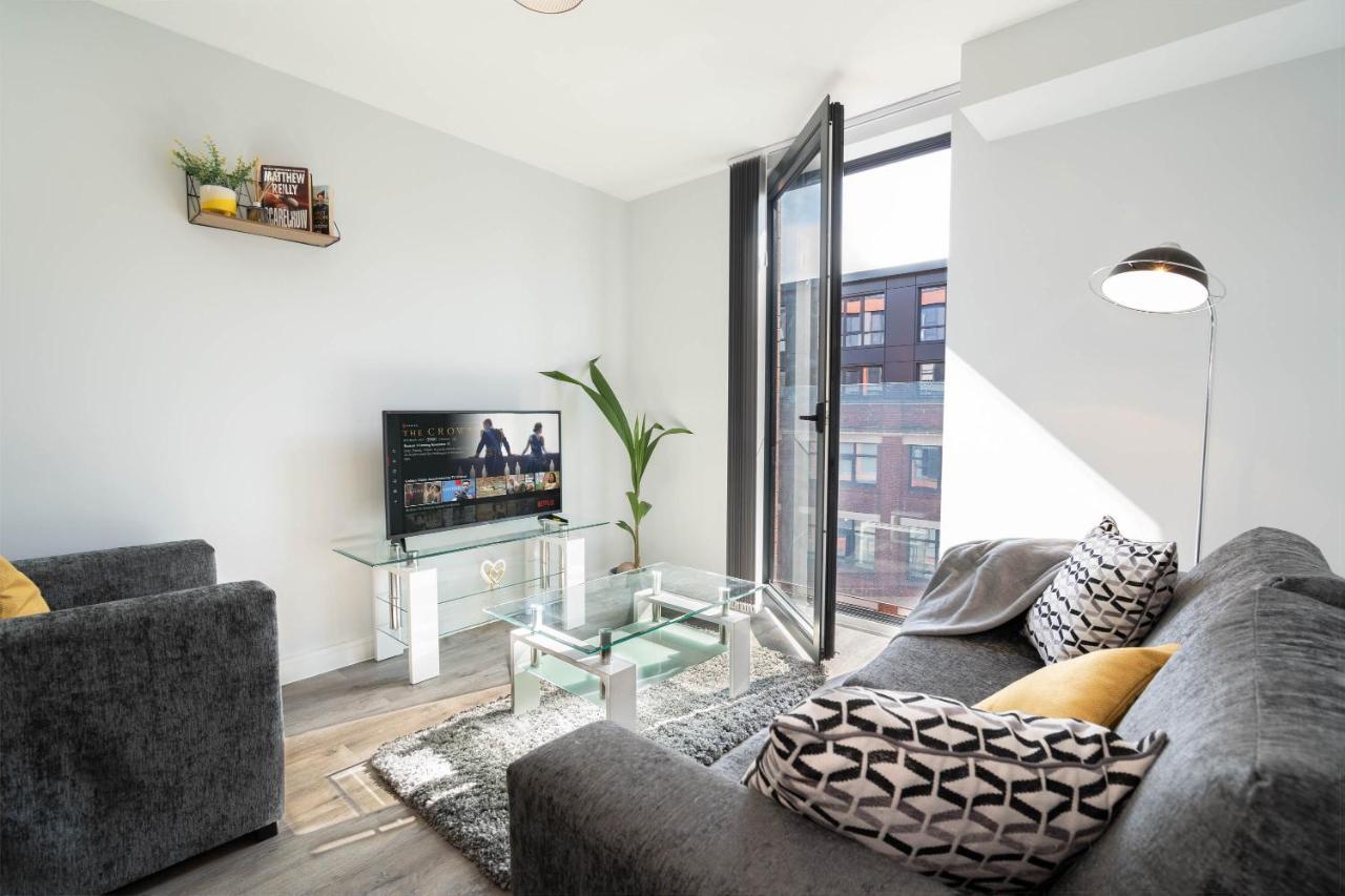 New Build - 2 Bed Snug Modern Apartment - Juliet Balcony - Roof Top Terrace - Digbeth, Birmingham City Centre - Free Netflix & Smart Tv Exteriör bild