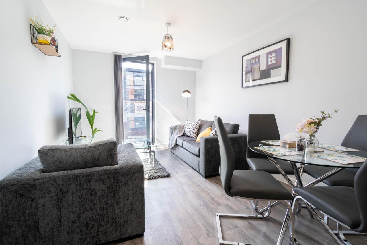 New Build - 2 Bed Snug Modern Apartment - Juliet Balcony - Roof Top Terrace - Digbeth, Birmingham City Centre - Free Netflix & Smart Tv Exteriör bild